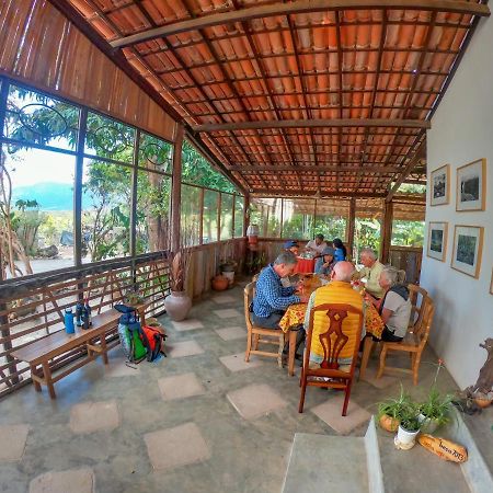 Donana Hostel De Guine Guine de Baixo ภายนอก รูปภาพ